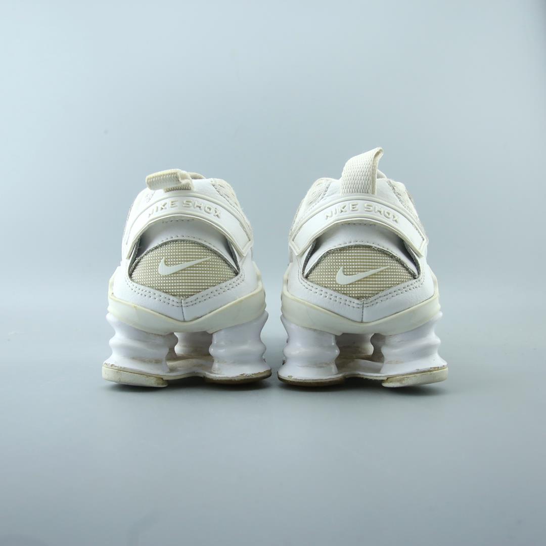 NIKE SHOX TL NOVA