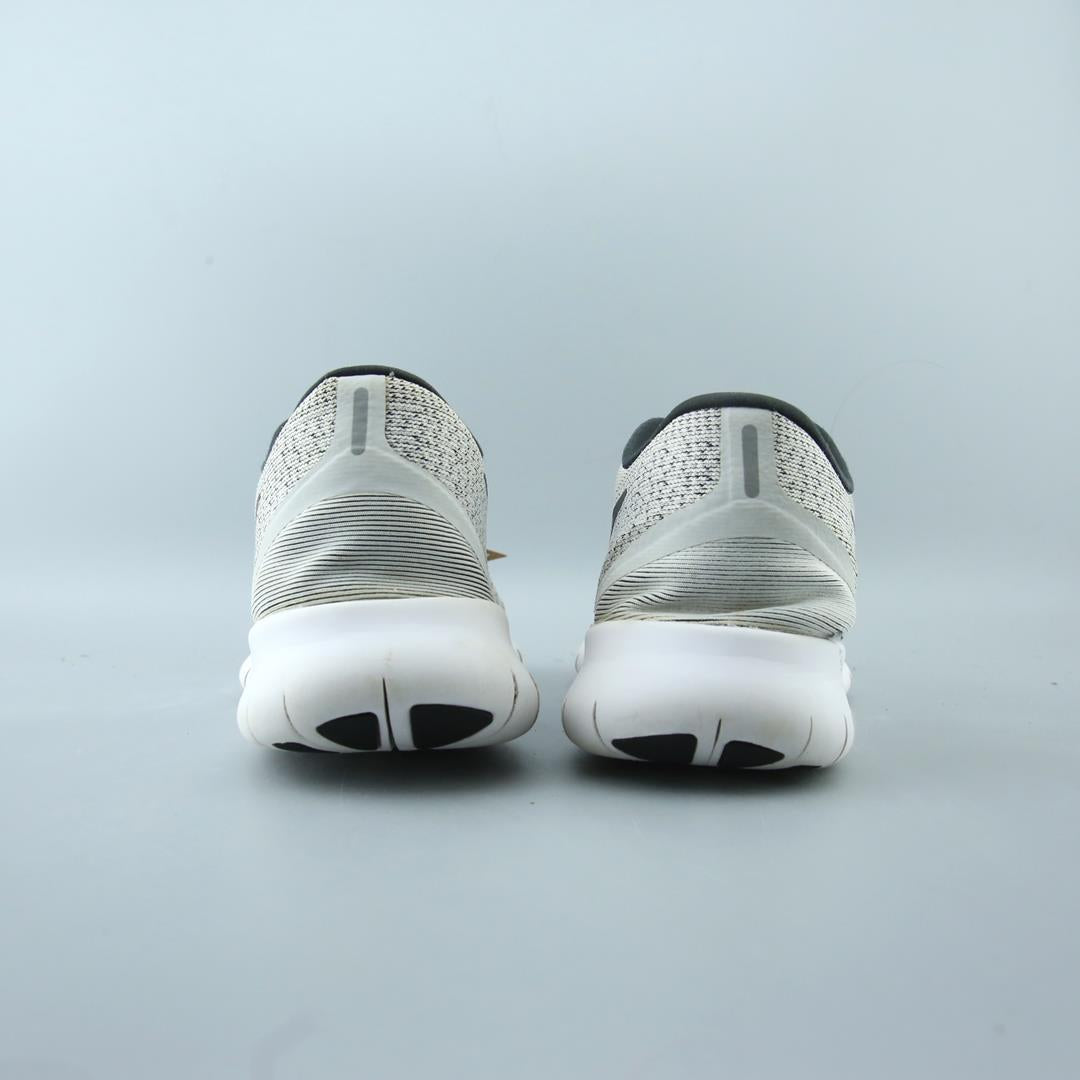 NIKE FREE RN