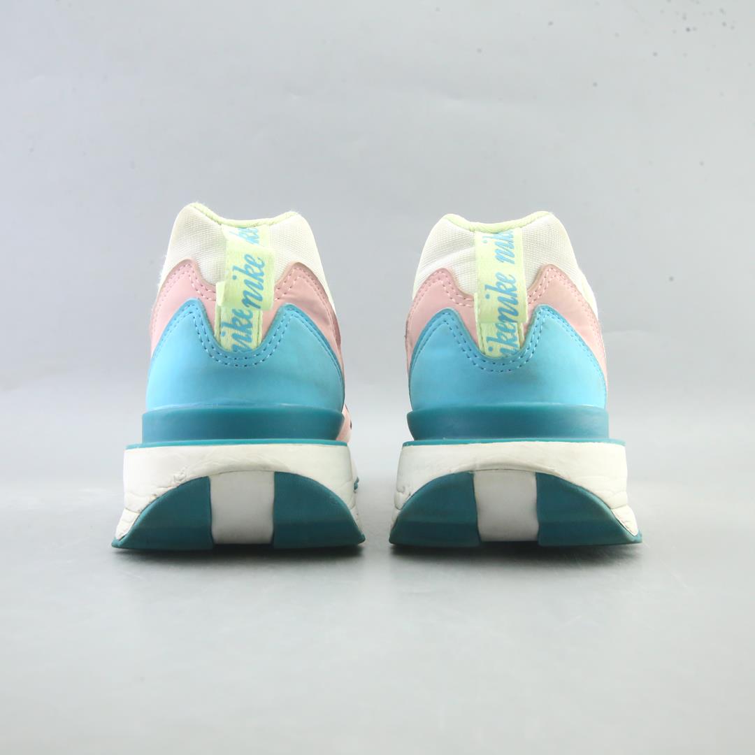 NIKE AIR MAX DAWN