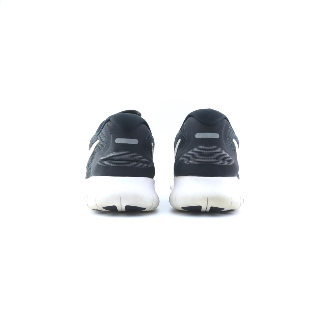 NIKE FREE RUN