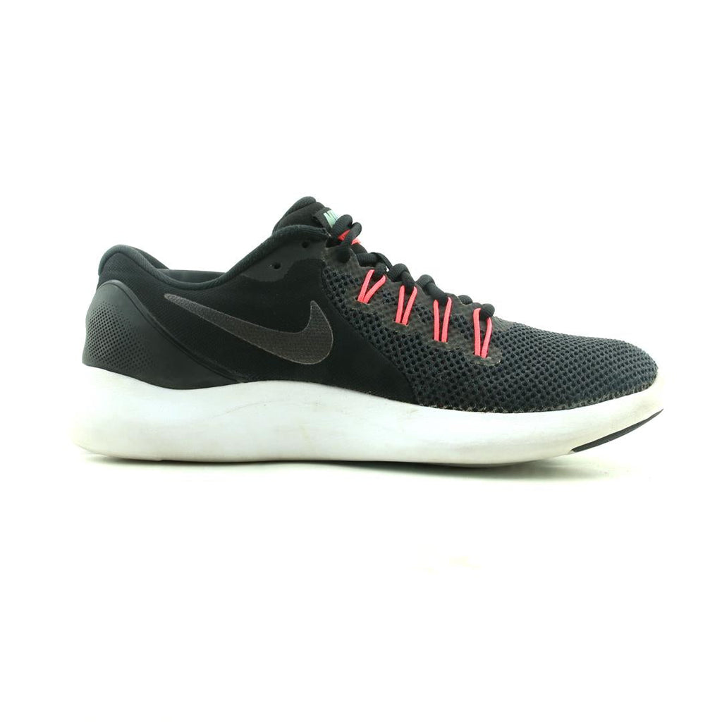 NIKE LUNAR APPARENT