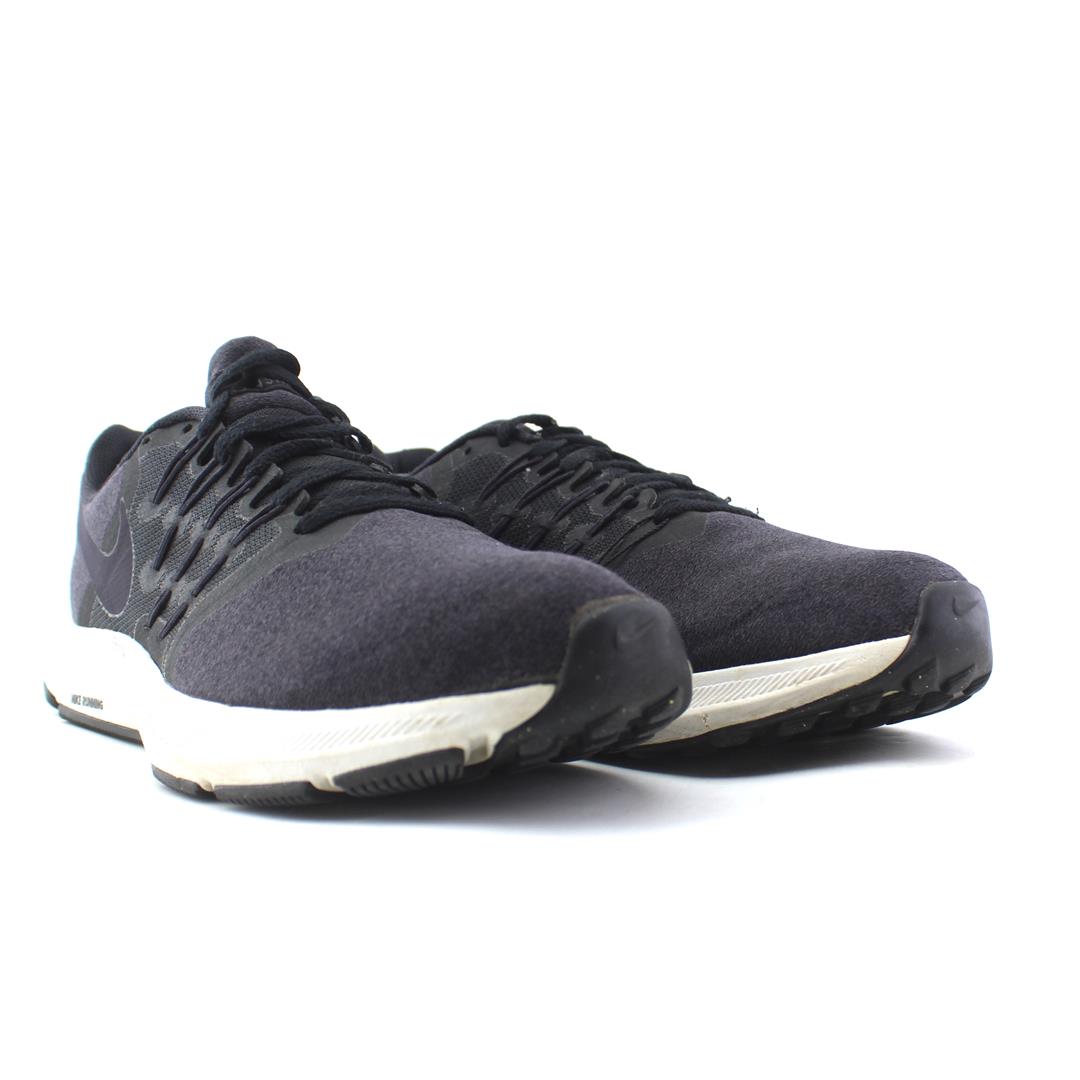 NIKE RUN SWIFT