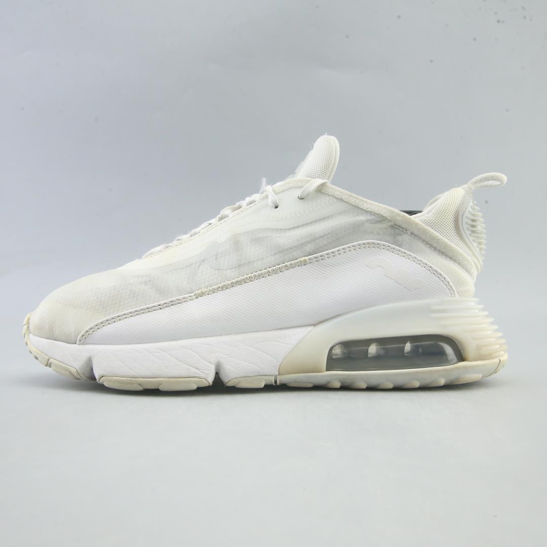 NIKE AIR MAX 2090