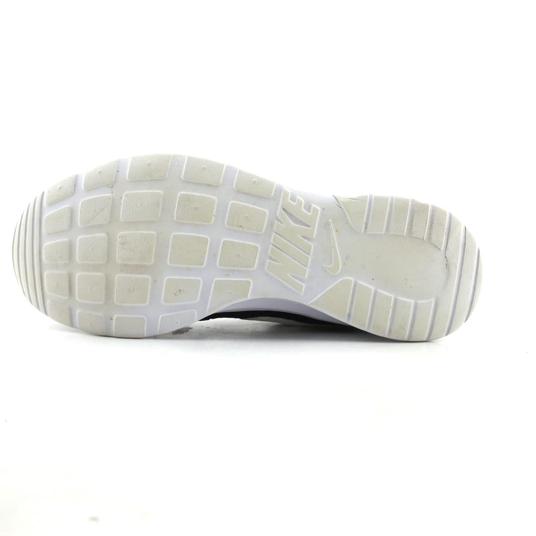 NIKE TANJUN