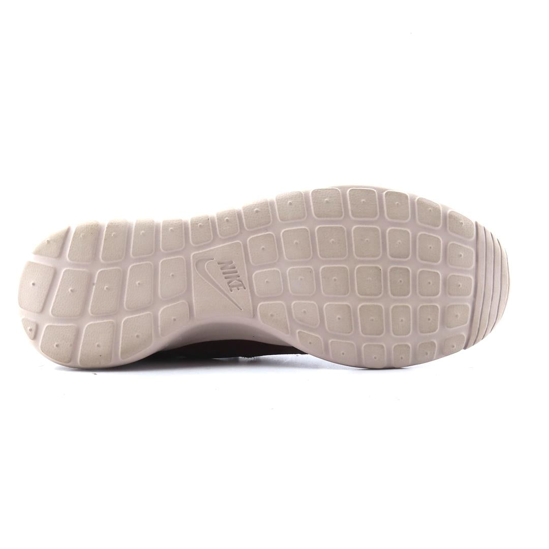 NIKE ROSHE ONE PREMIUM