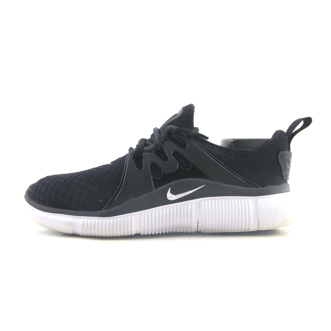 NIKE  ACALME