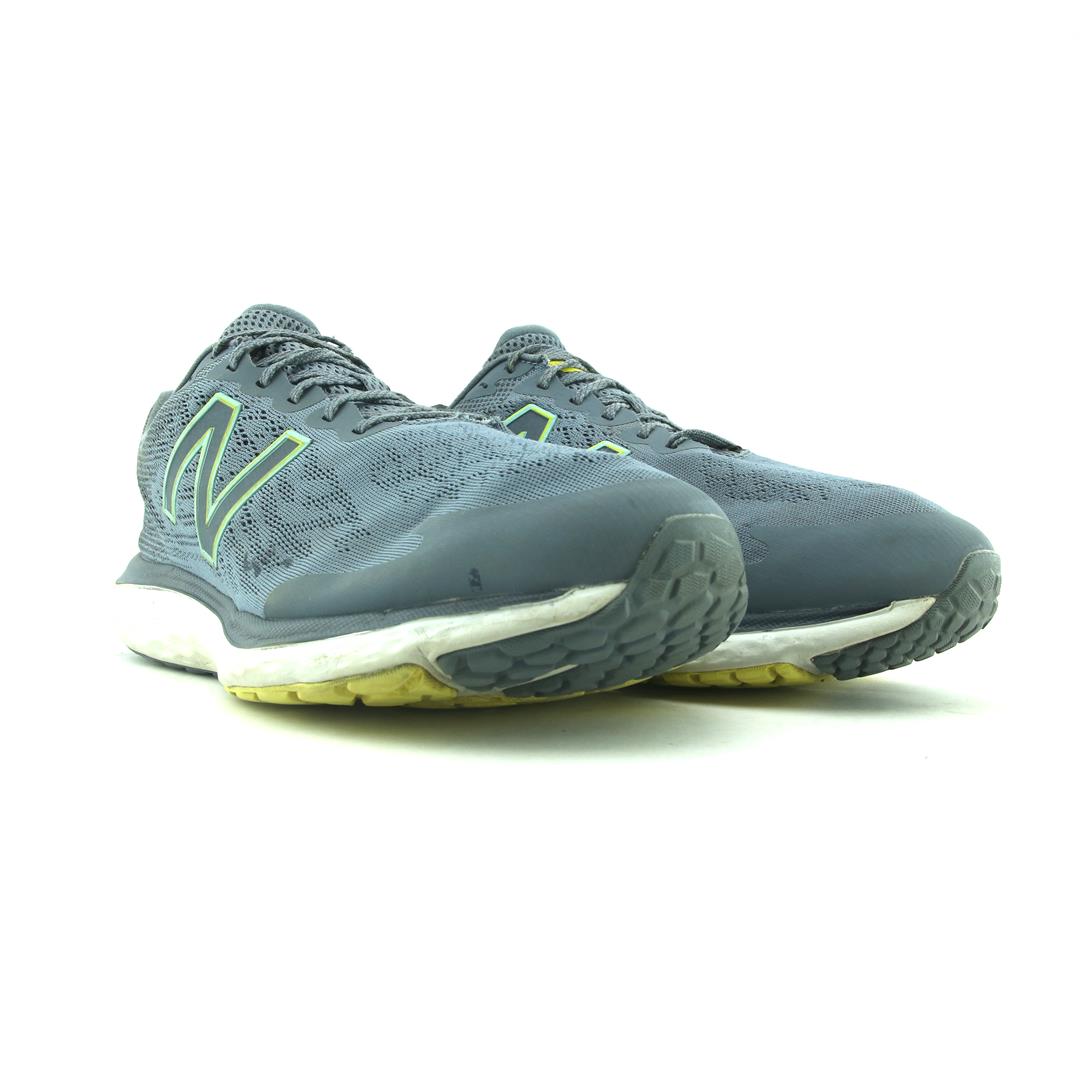NEW BALANCE 680V7