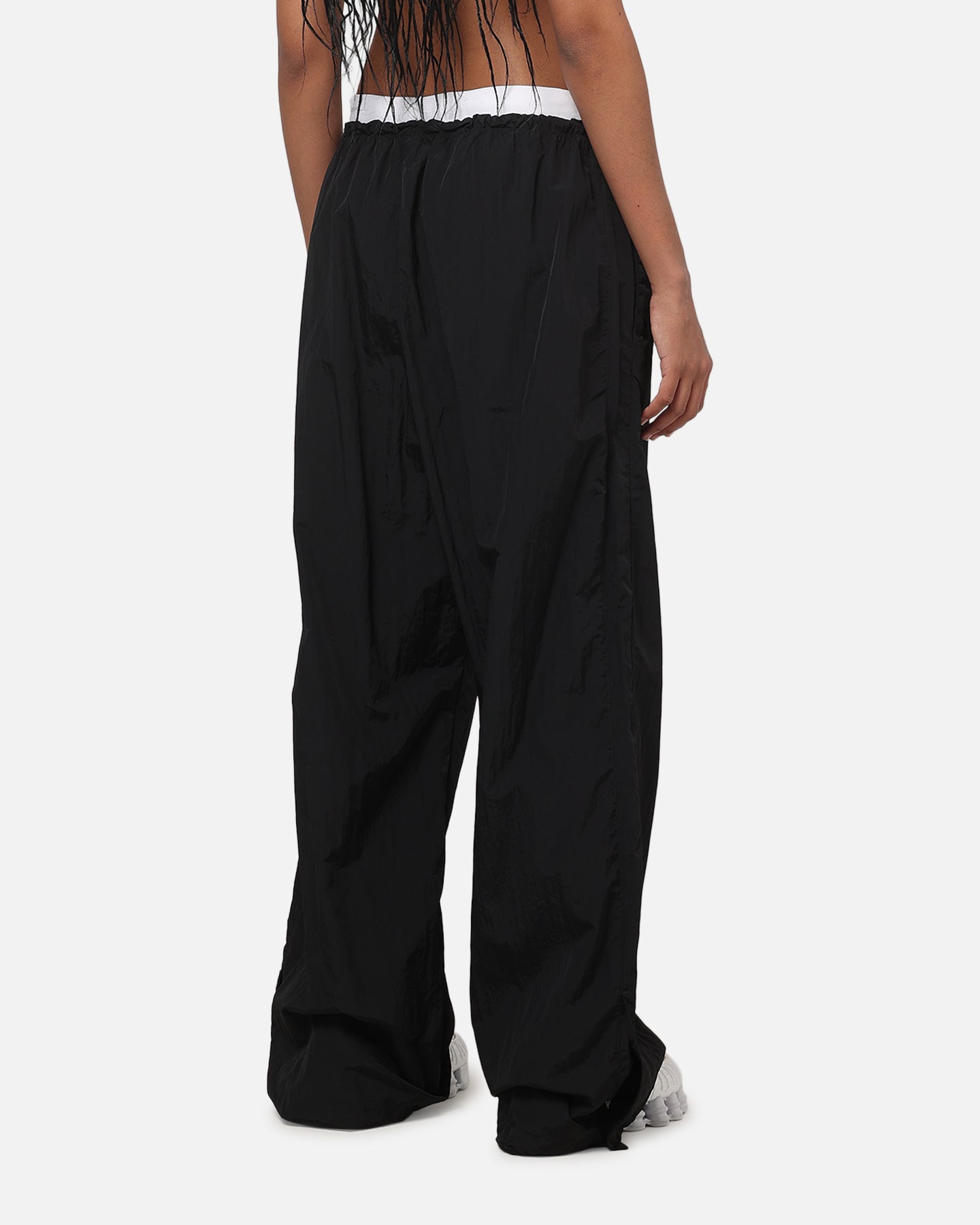 Nike Women's Sportswear Loose High-Waisted Parachute Pants Black/Black/White