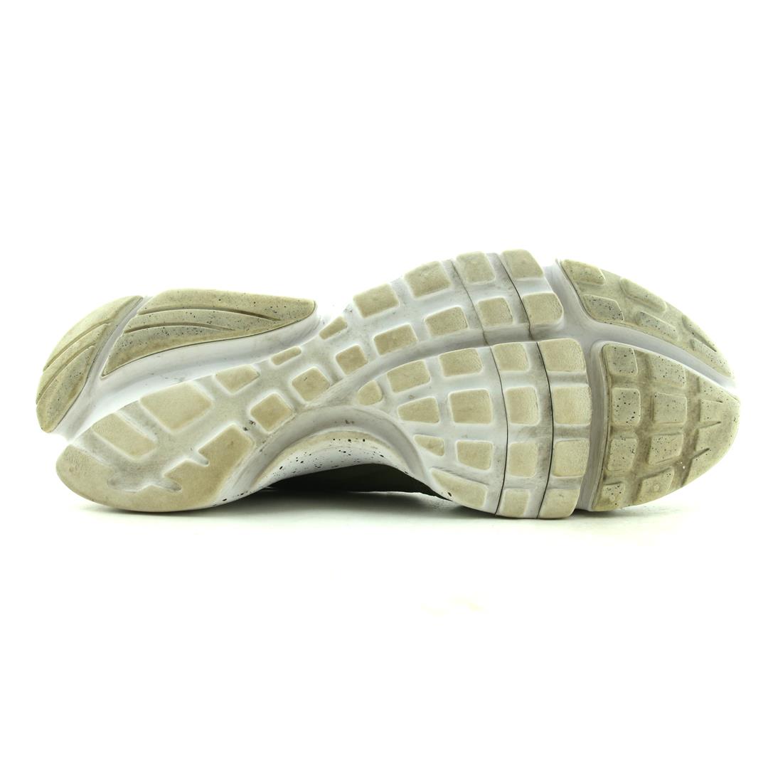 NIKE PRESTO FLY SE