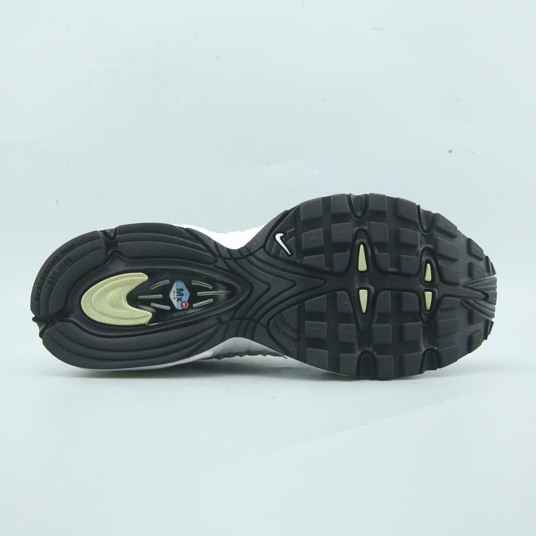 NIKE AIR MAX TAILWIND 4