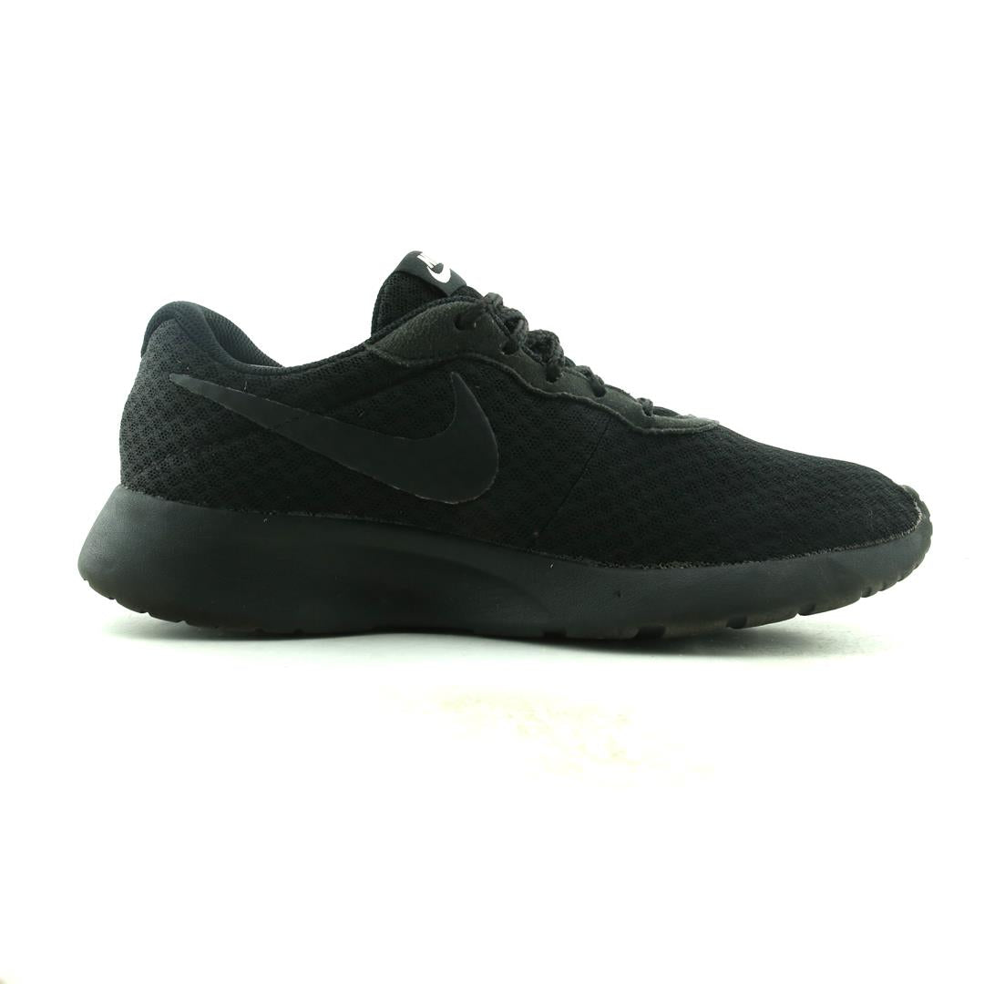 NIKE TANJUN
