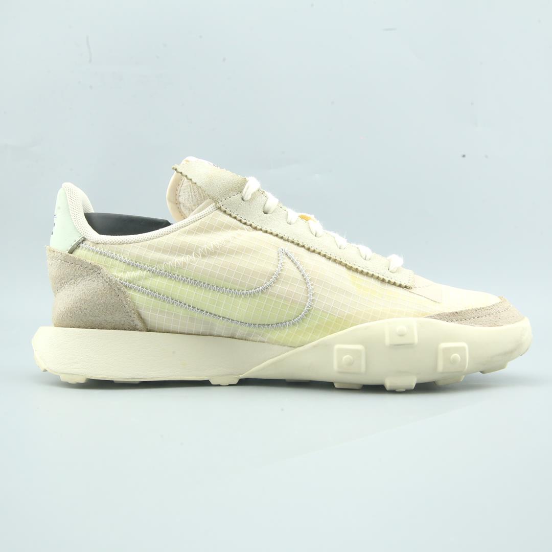 NIKE  WAFFLE RACER