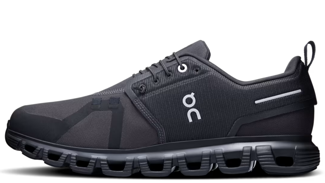 On Running Cloud 6 Waterproof All Black