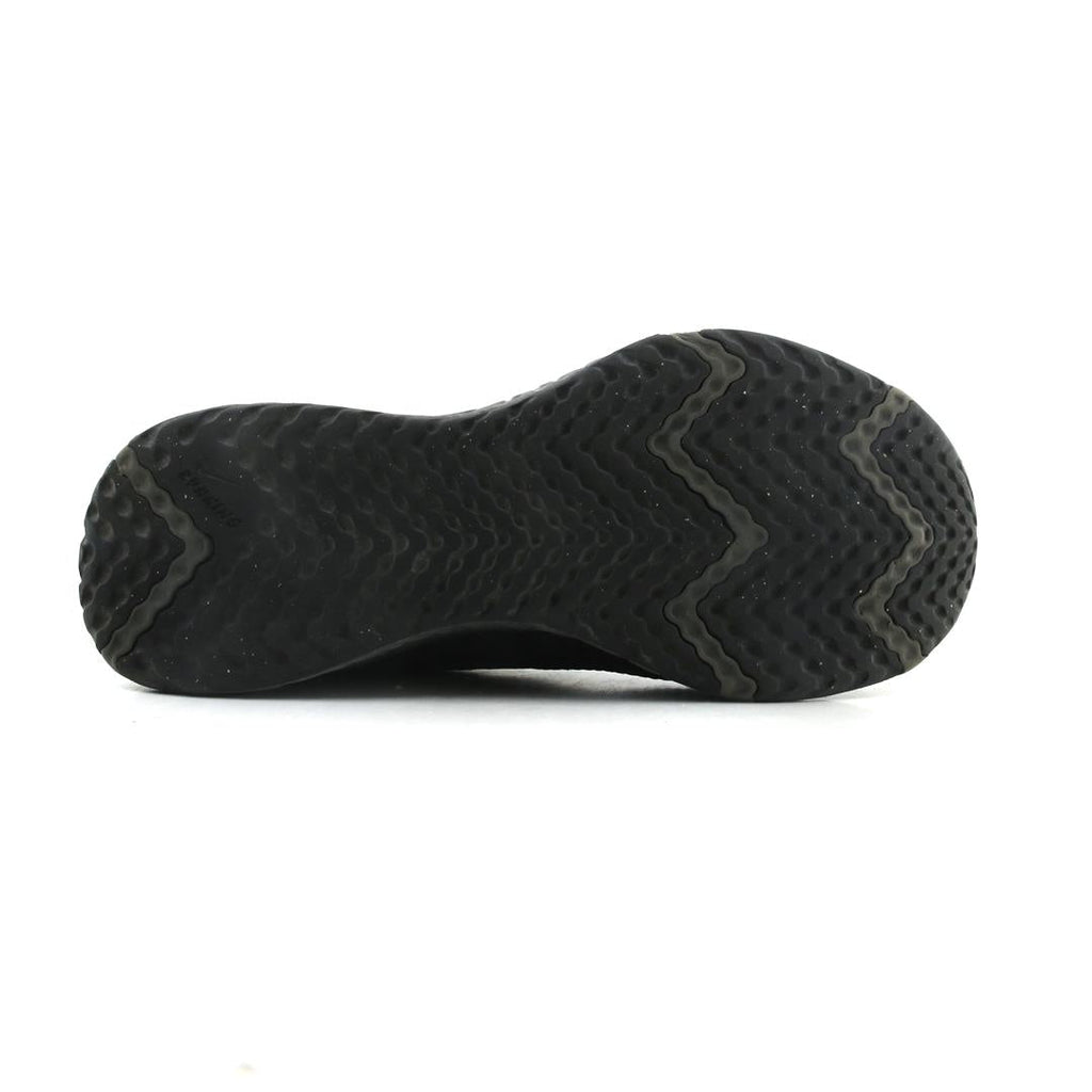 NIKE REVOLUTION 5