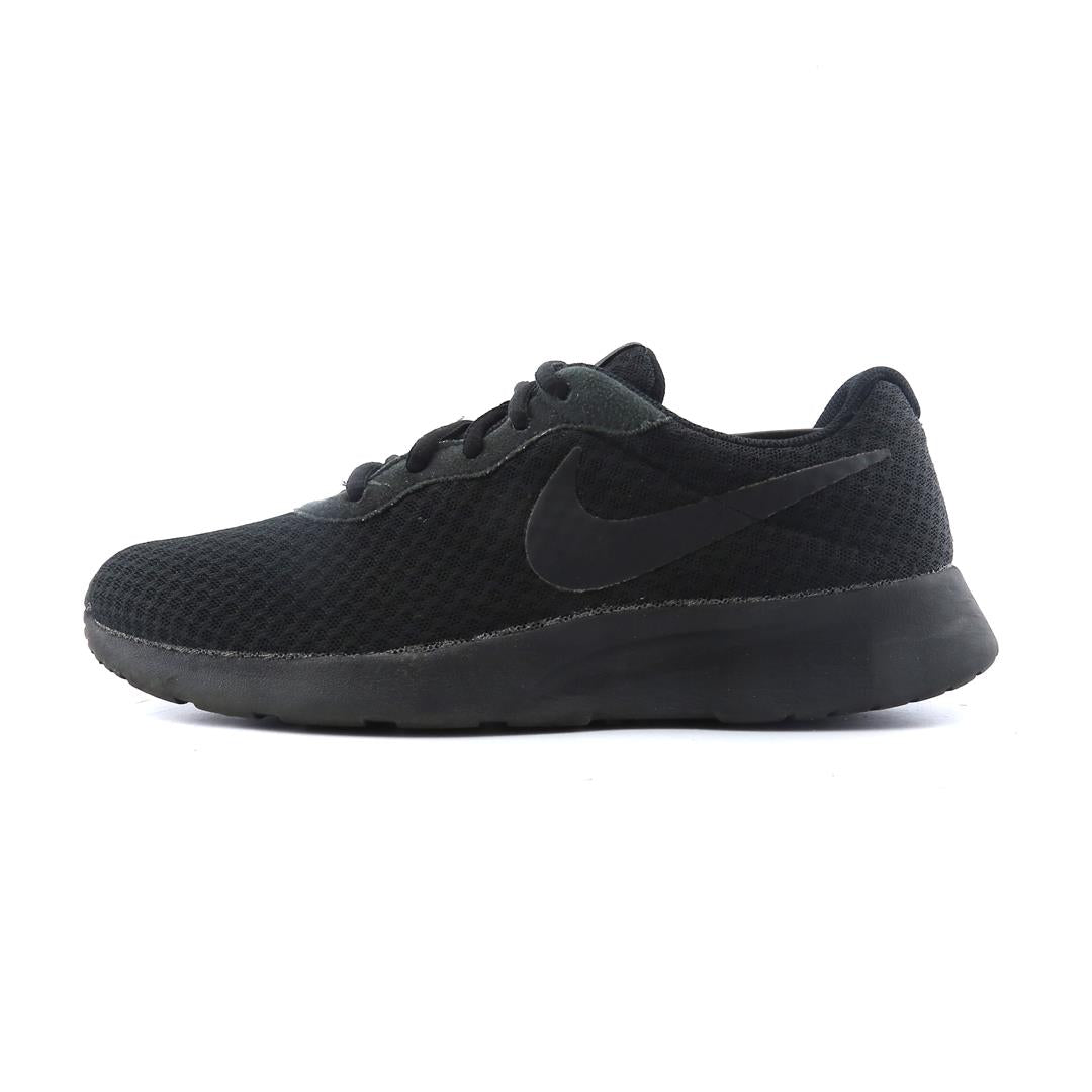 NIKE TANJUN