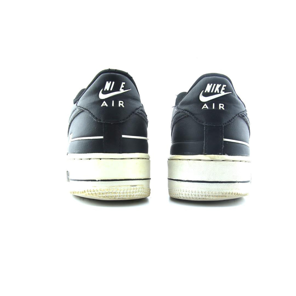 NIKE  AIR FORCE 1 LV8 3