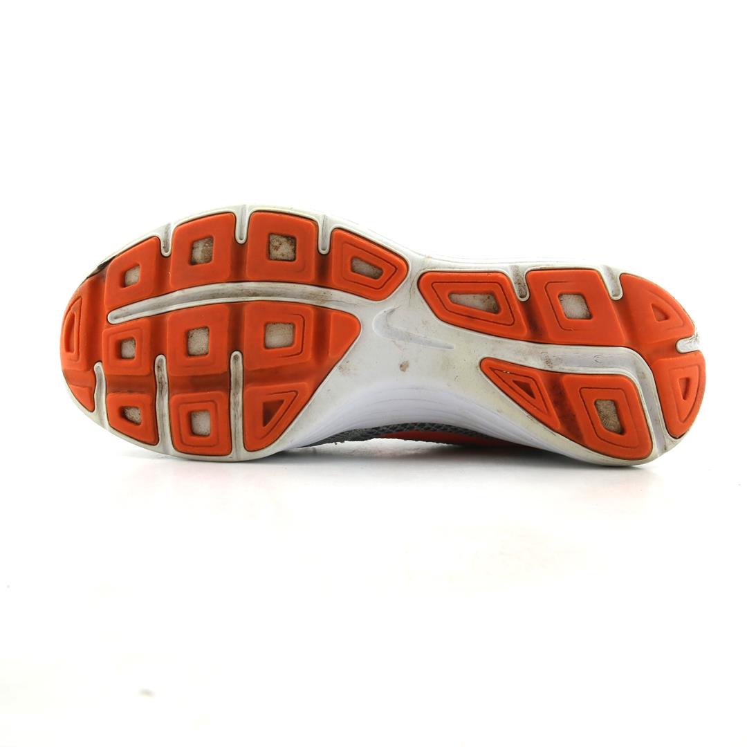 NIKE REVOLUTION 3