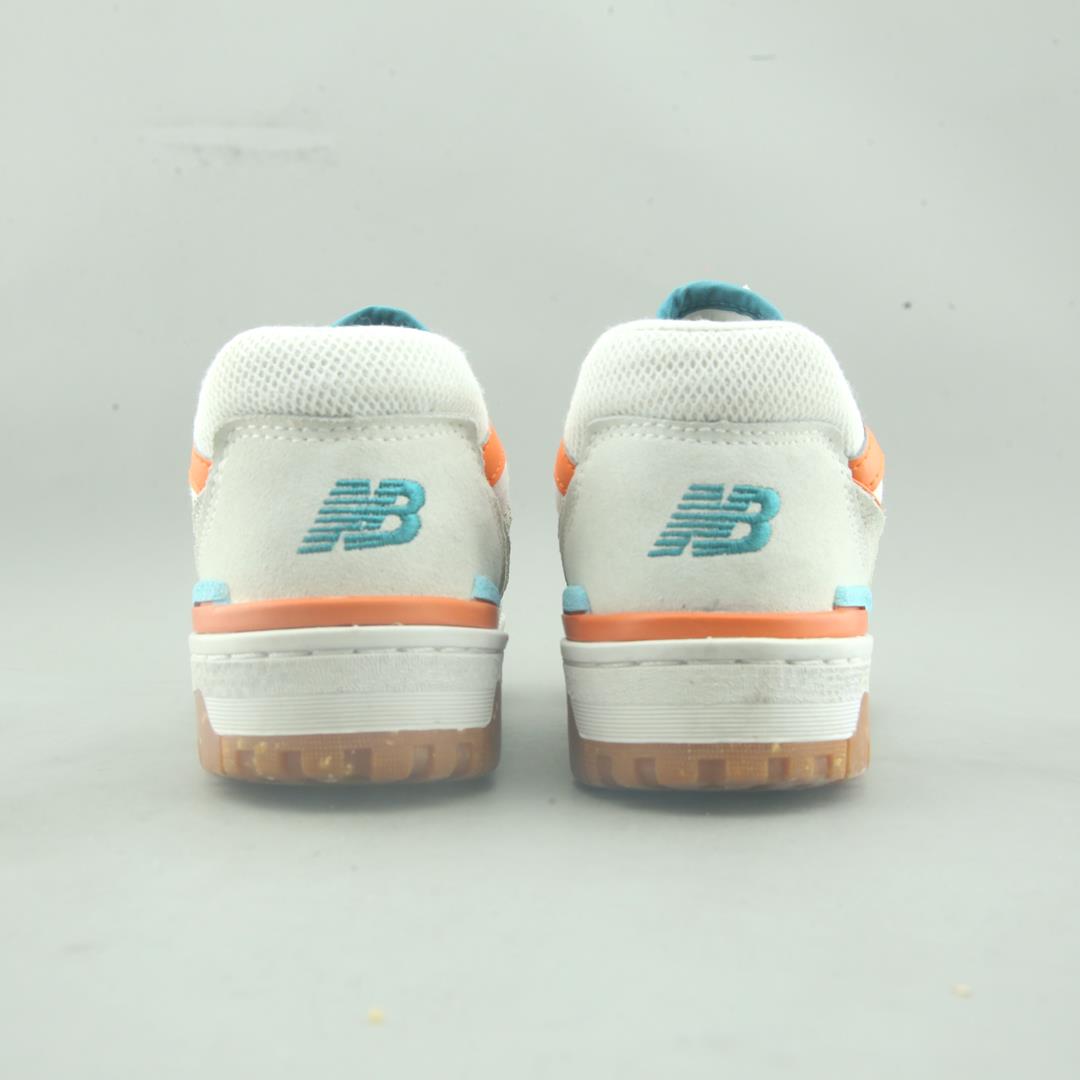 NEW BALANCE 550