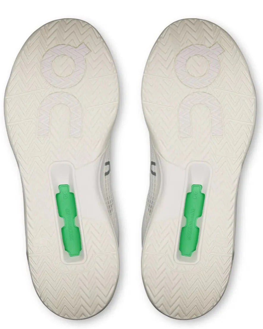 On Cloud The Roger Advantage Z5 White Ivory