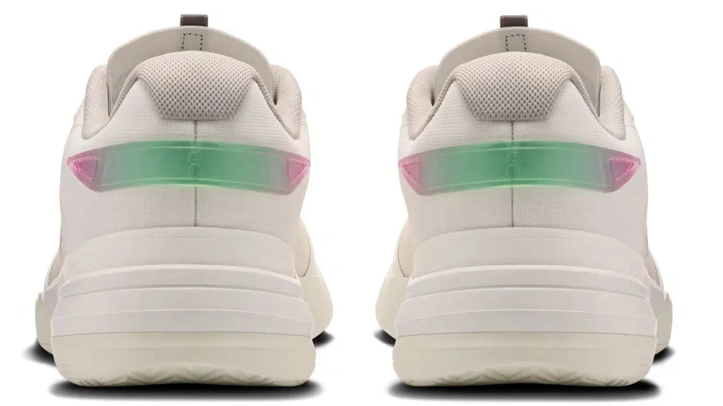 On Cloud The Roger Advantage Z5 White Ivory