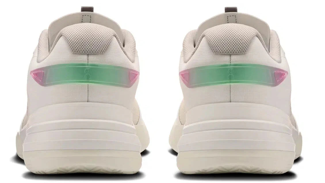 On Cloud The Roger Advantage Z5 White Ivory