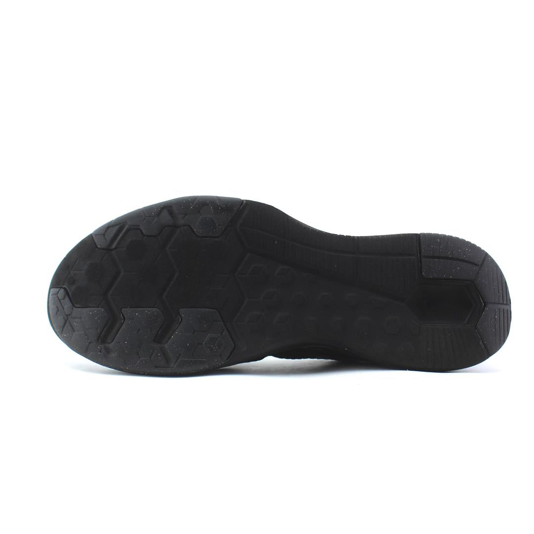 NIKE IN-SEASON TR 8