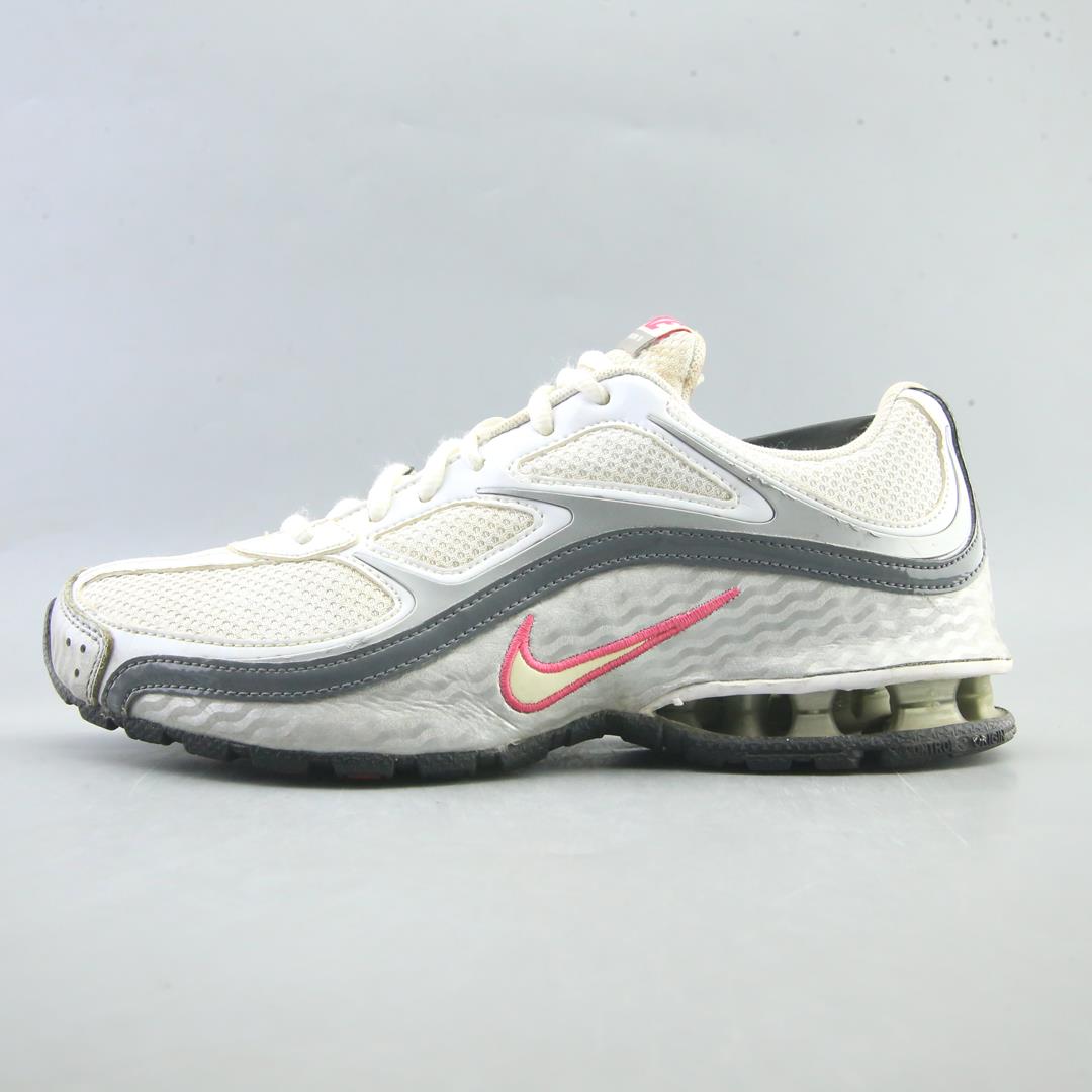 NIKE REAX RUN 5