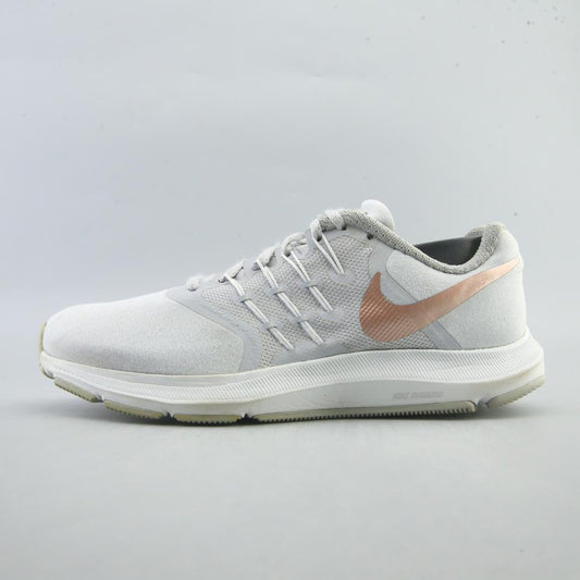 NIKE RUN SWIFT