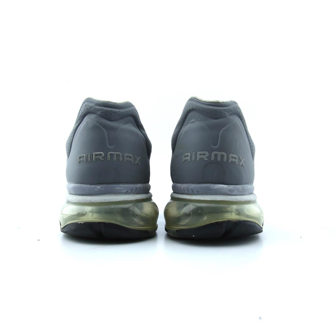 NIKE AIR MAX+ 2011