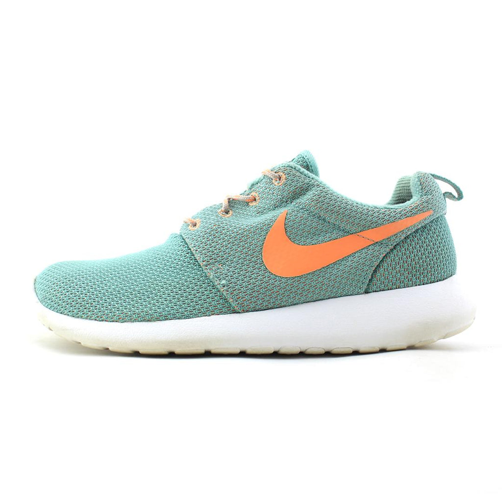 NIKE ROSHE RUN