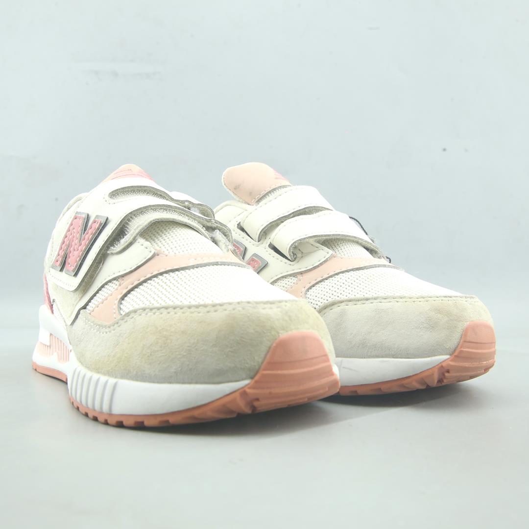 NEW BALANCE 530