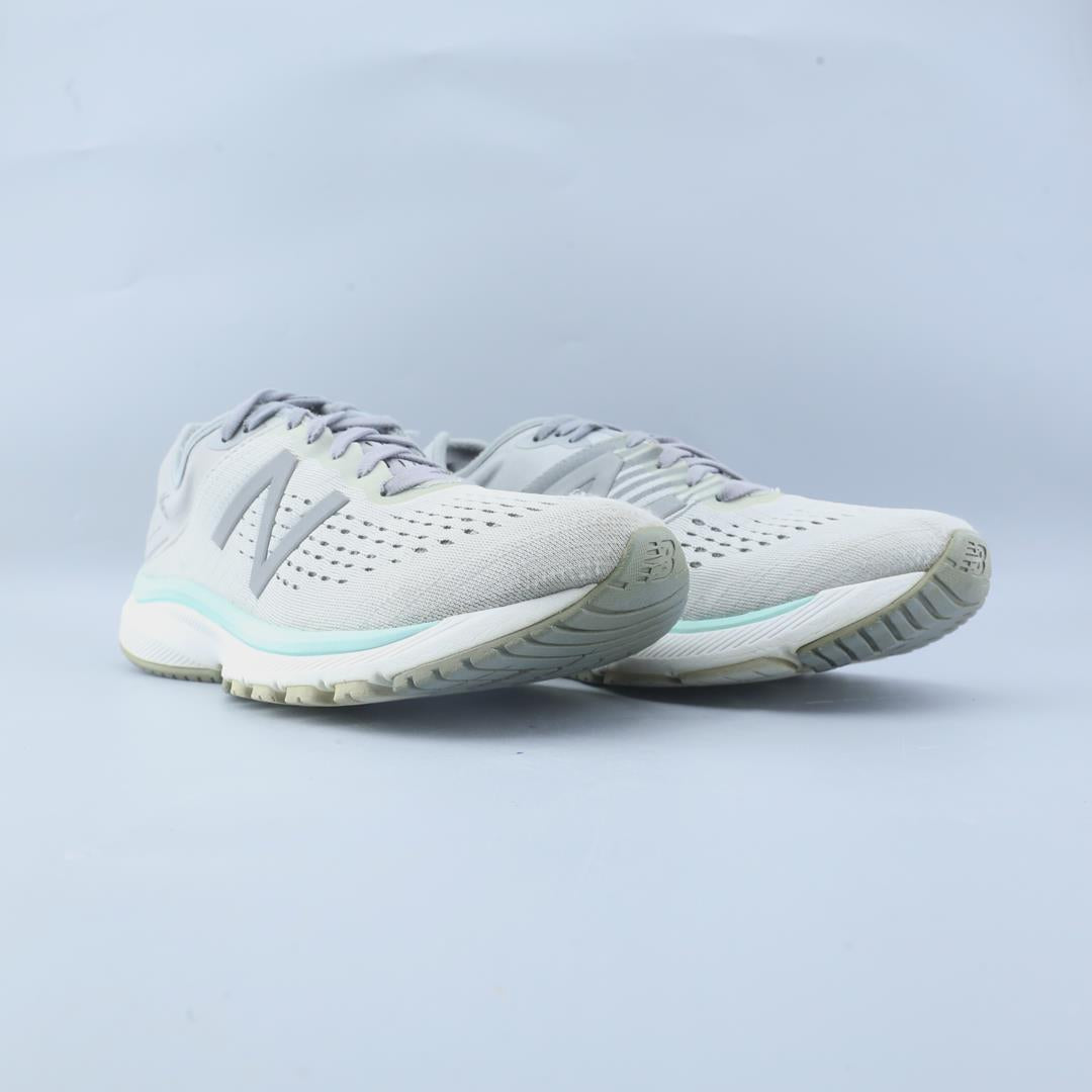 NEW BALANCE 860V10