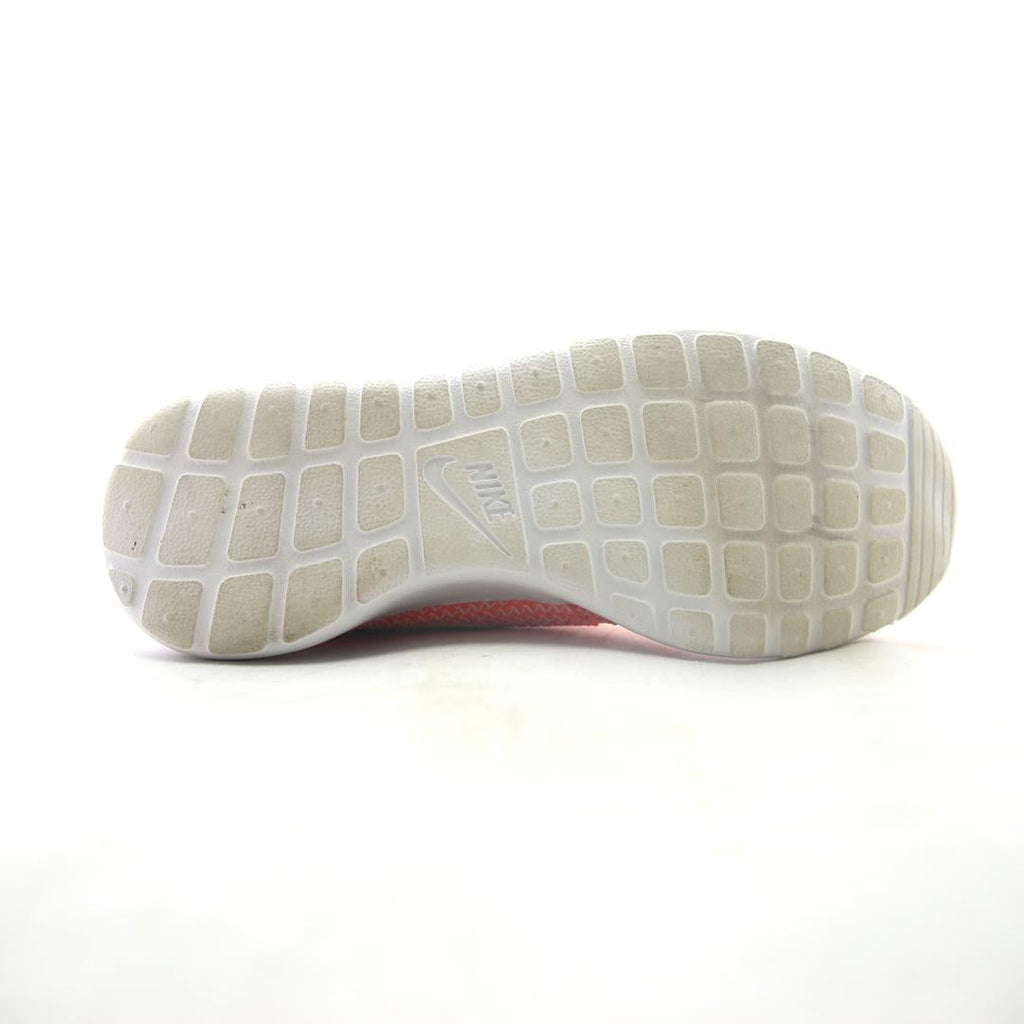 NIKE ROSHE ONE