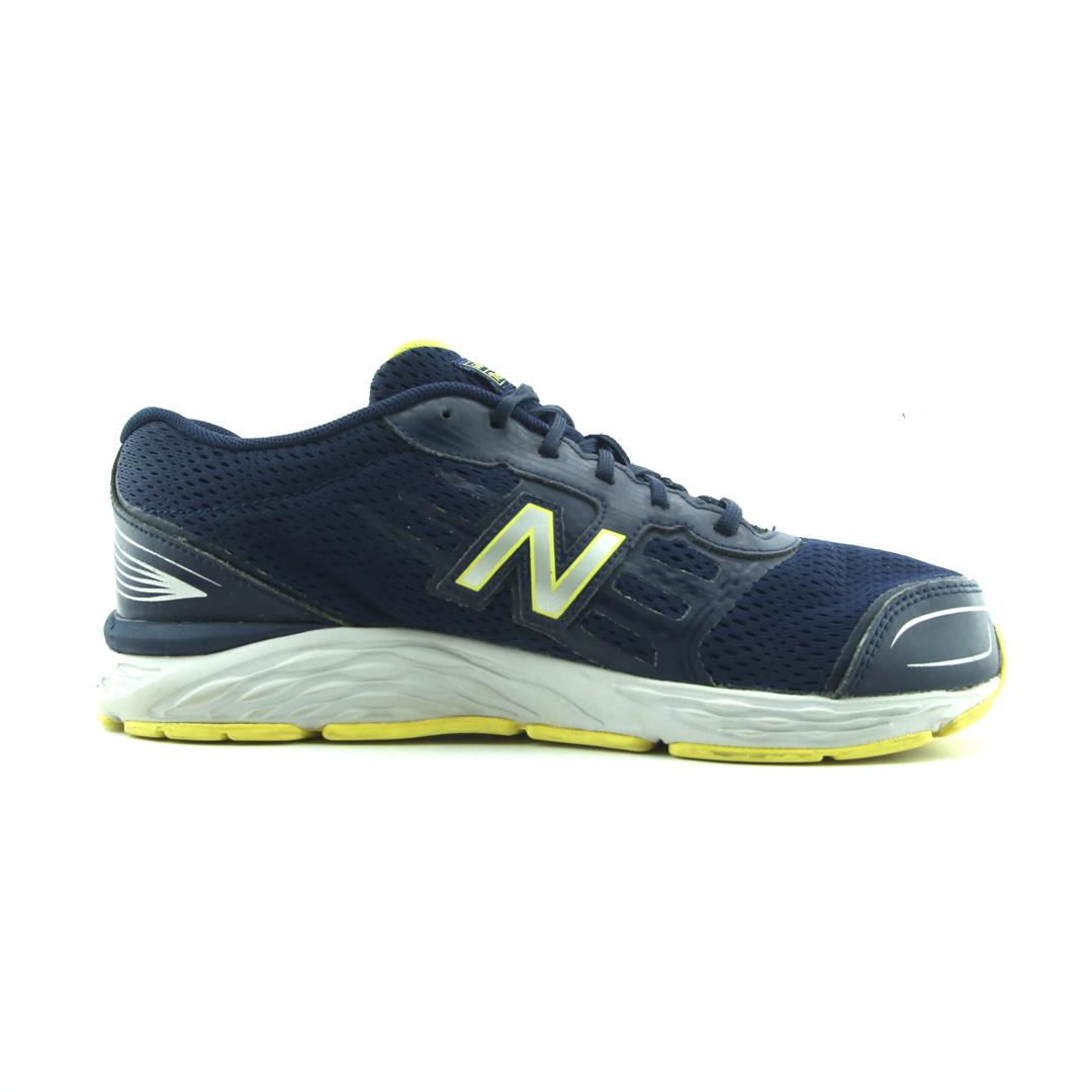 NEW BALANCE 680V5