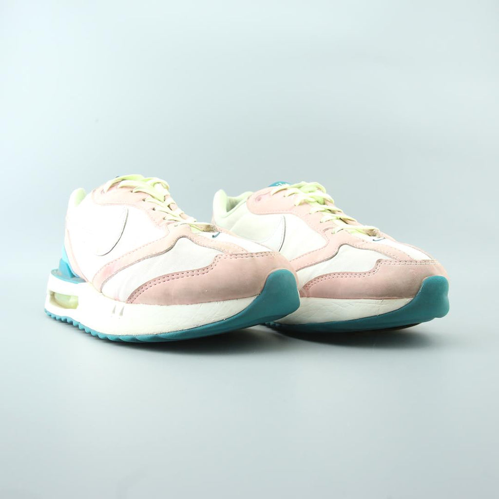 NIKE AIR MAX DAWN