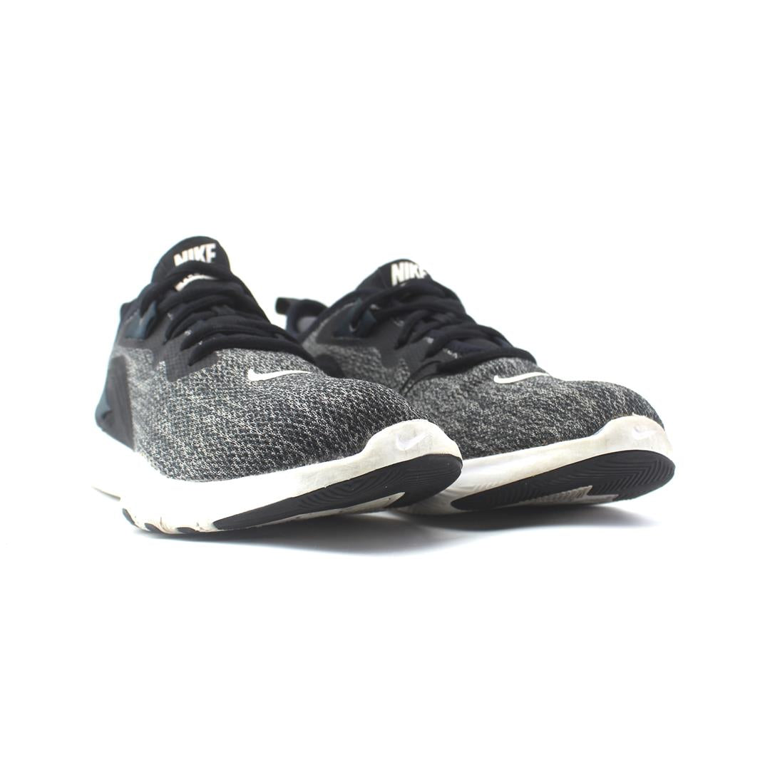 NIKE FLEX TR 9