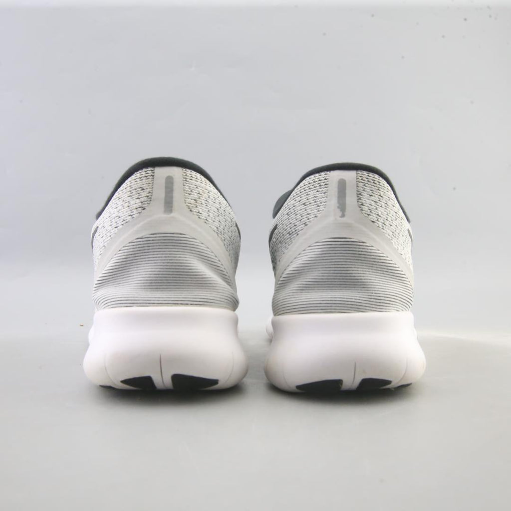 NIKE FREE RN