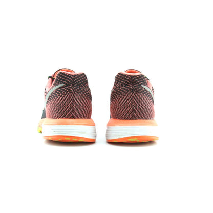 NIKE  AIR ZOOM VOMERO 10