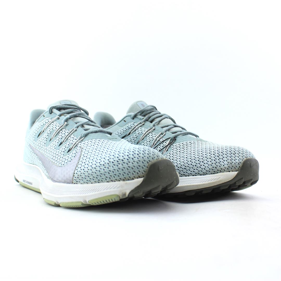 NIKE QUEST 2
