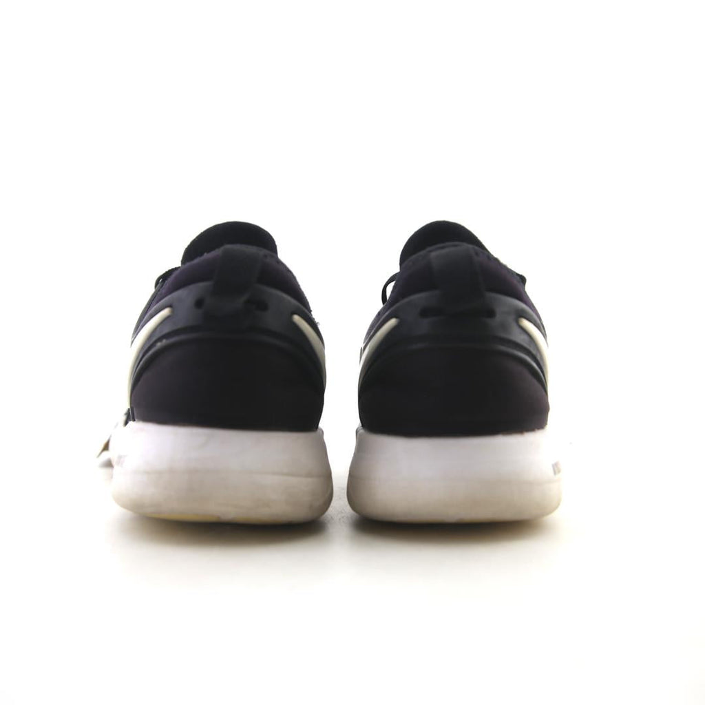 NIKE FREE TR 7