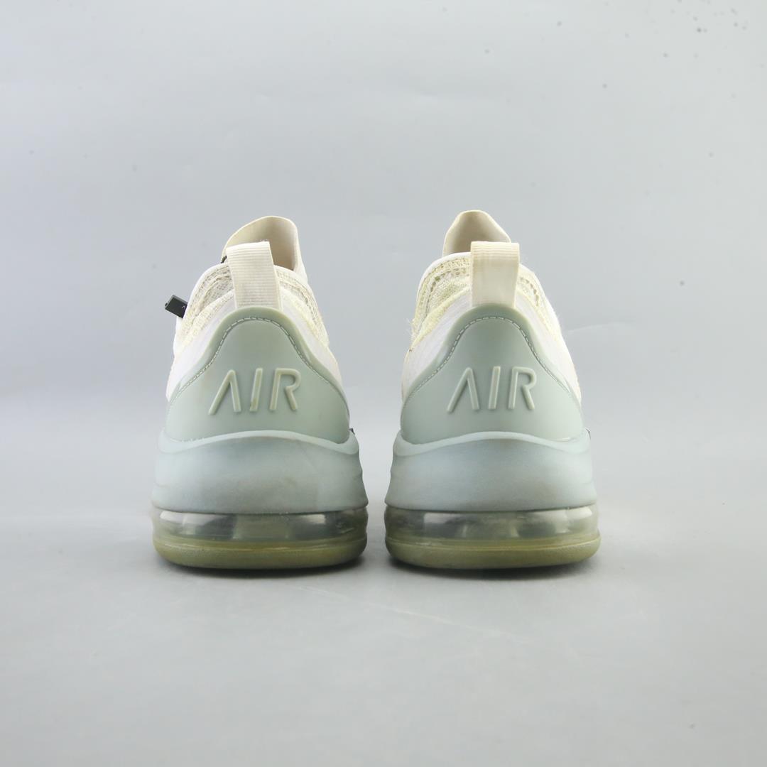 NIKE AIR MAX MOTION 2