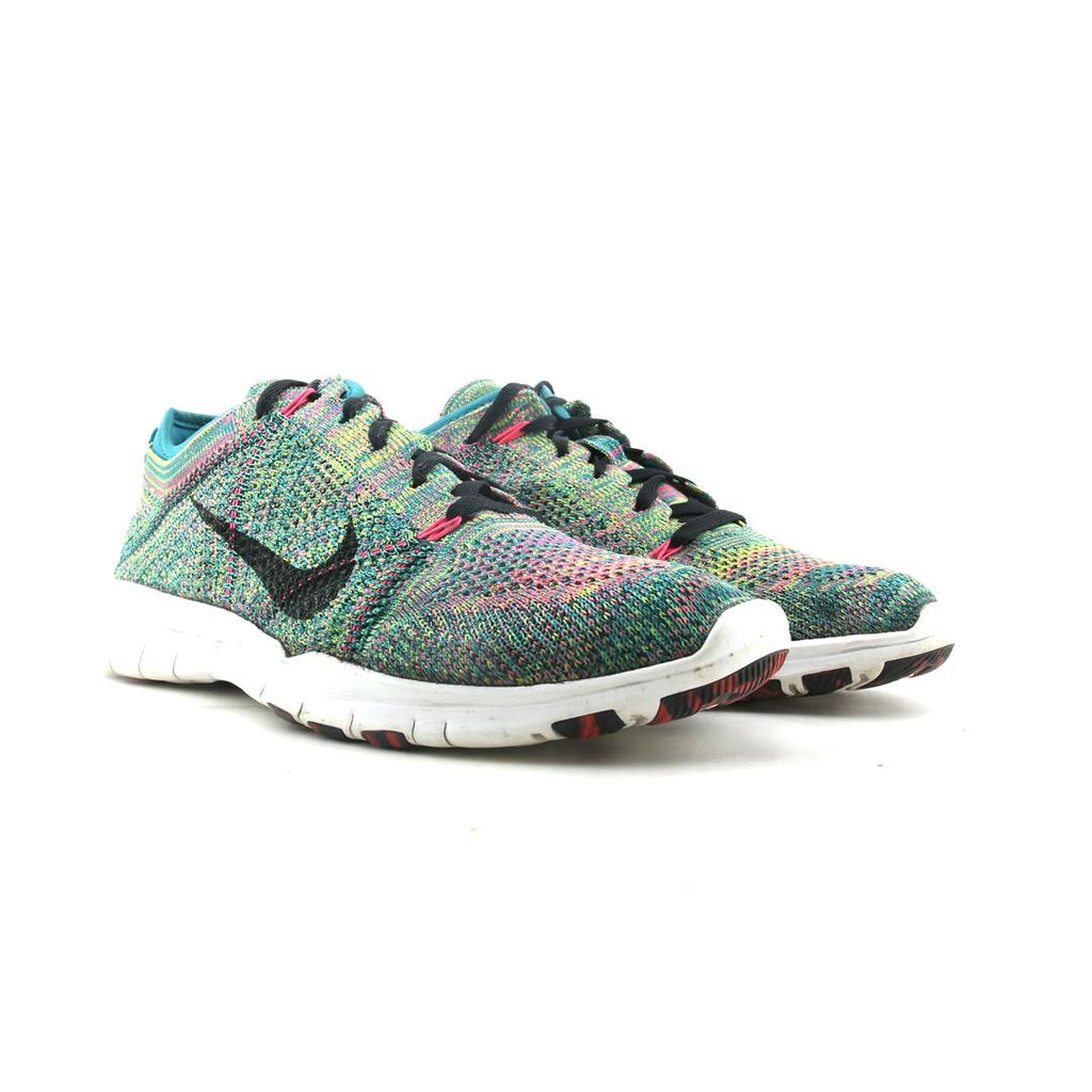 NIKE FREE TR FLYKNIT