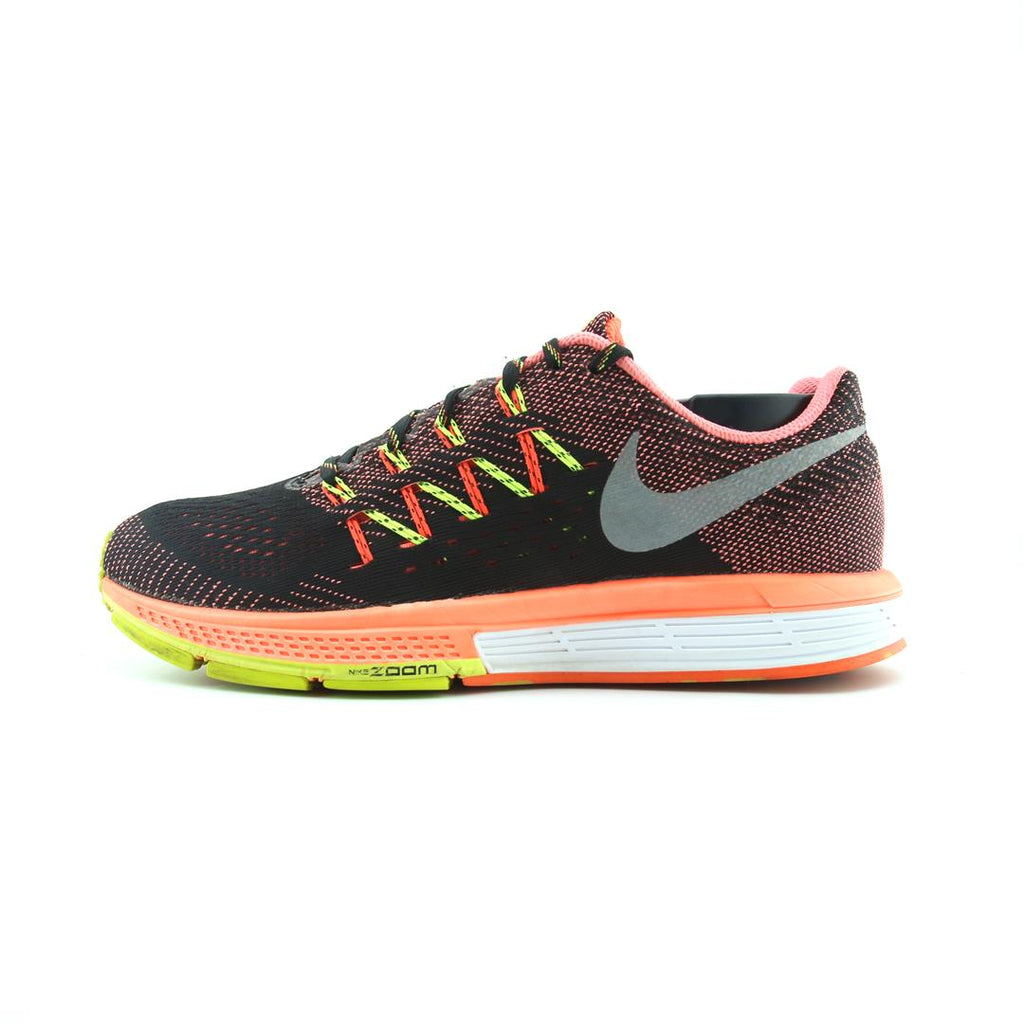NIKE  AIR ZOOM VOMERO 10