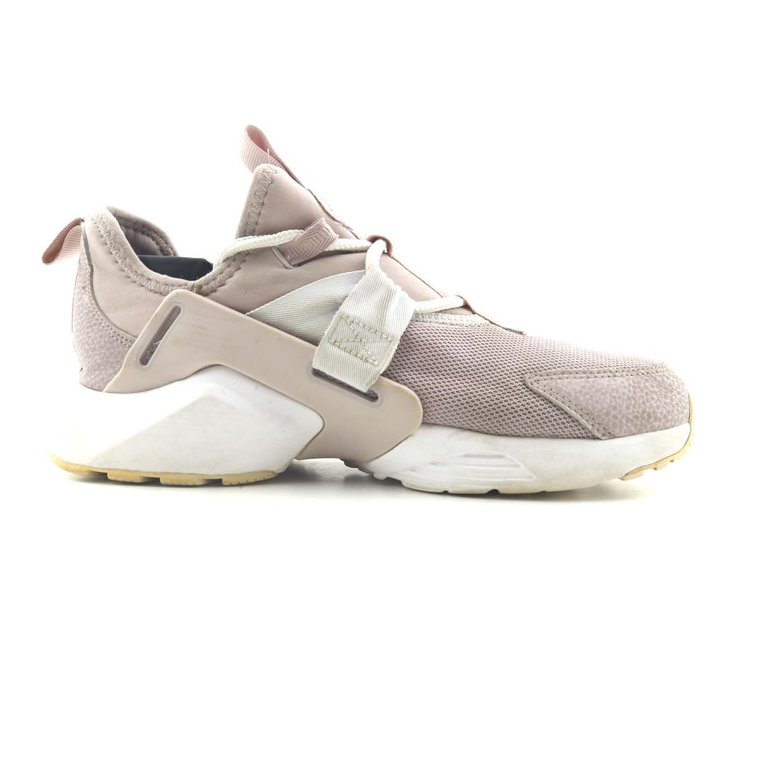 NIKE AIR HUARACHE CITY LOW
