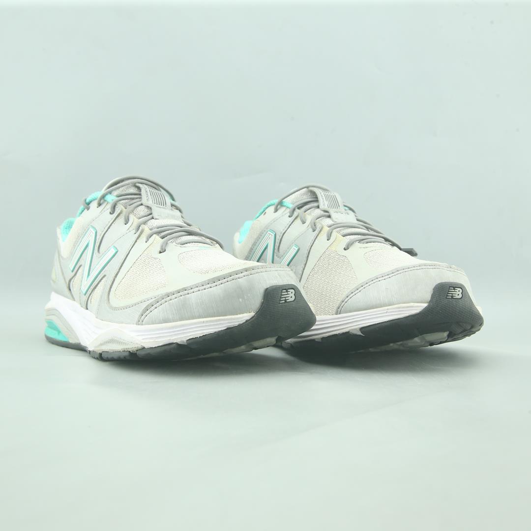 NEW BALANCE 1540 V2