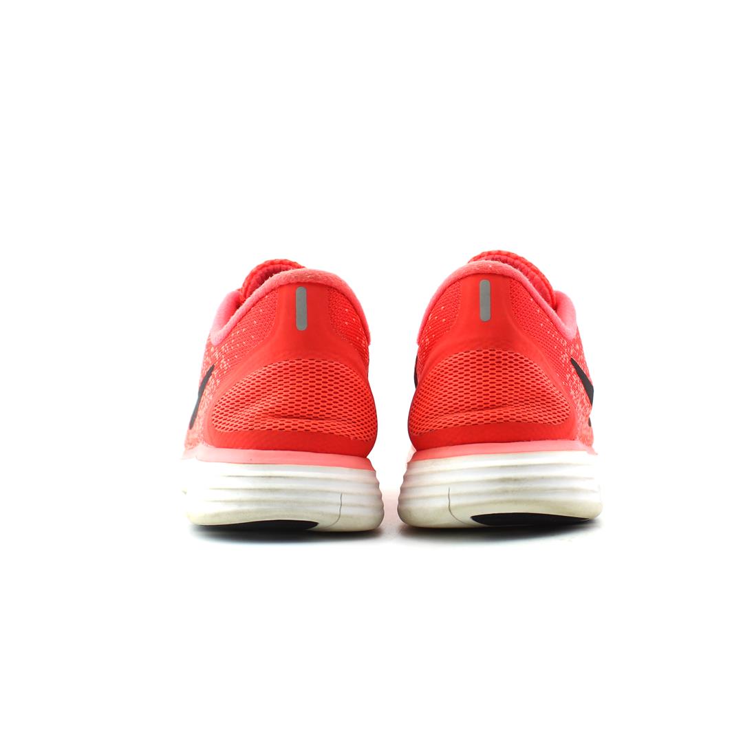 NIKE FREE RN DISTANCE