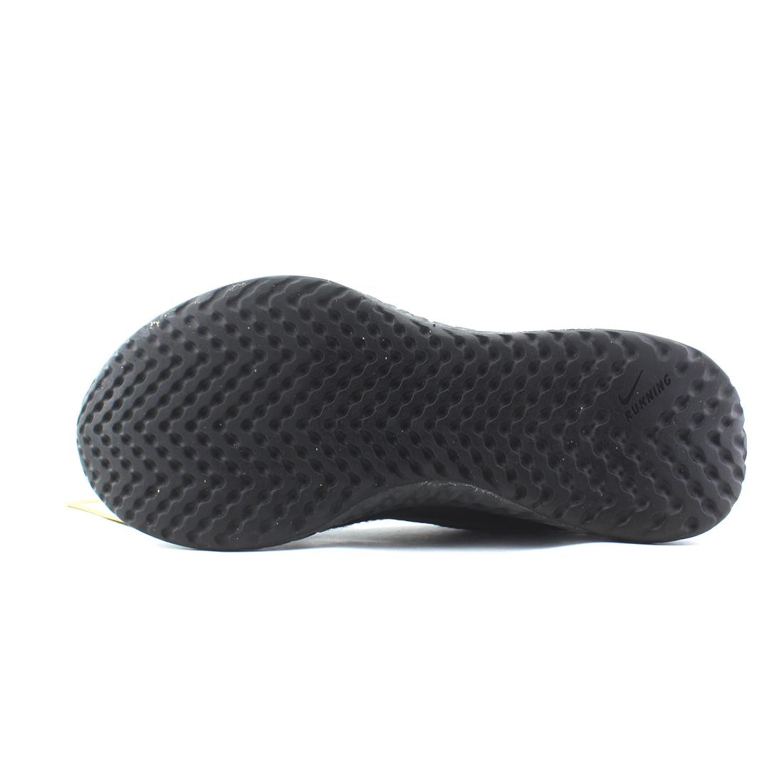 NIKE REVOLUTION 5