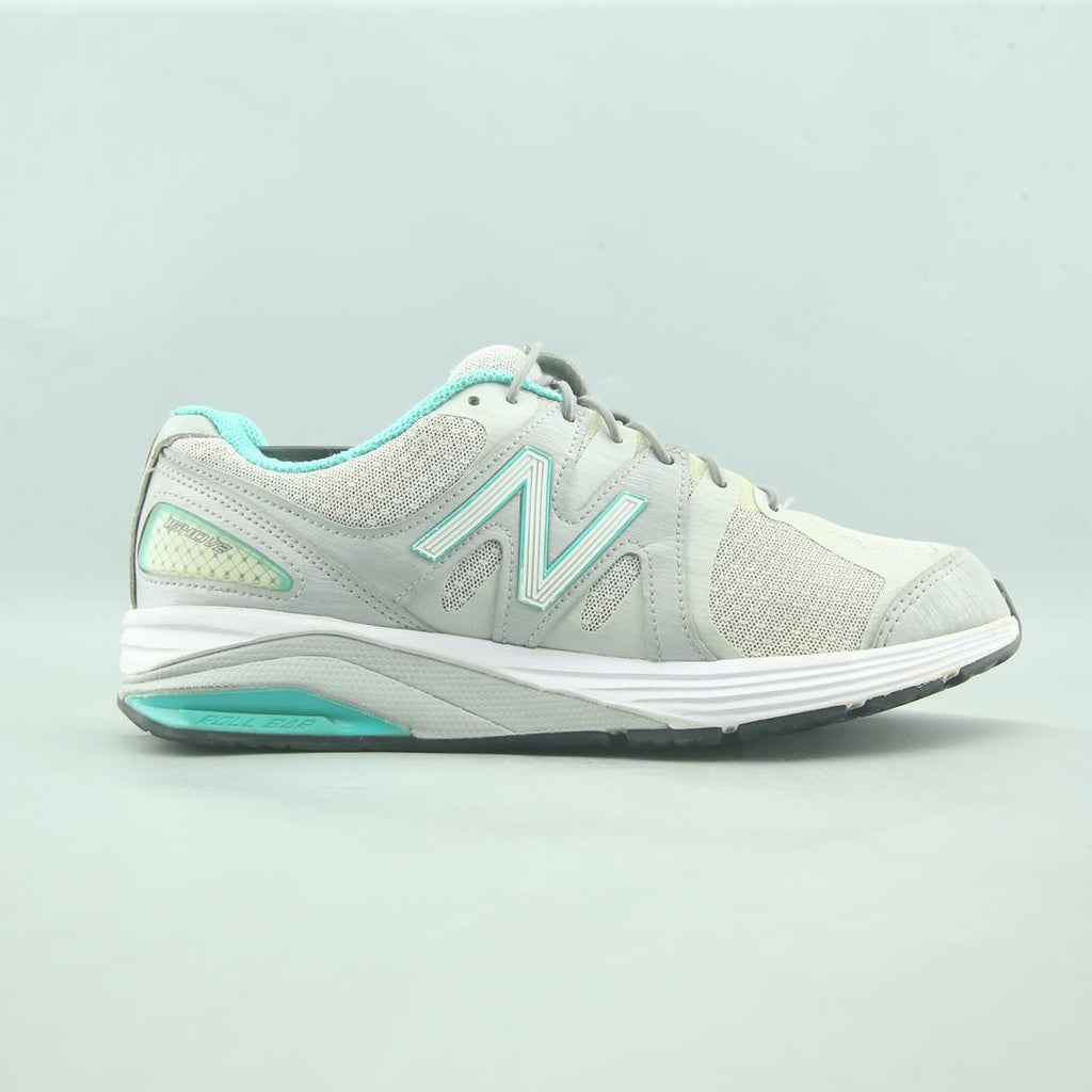 NEW BALANCE 1540 V2