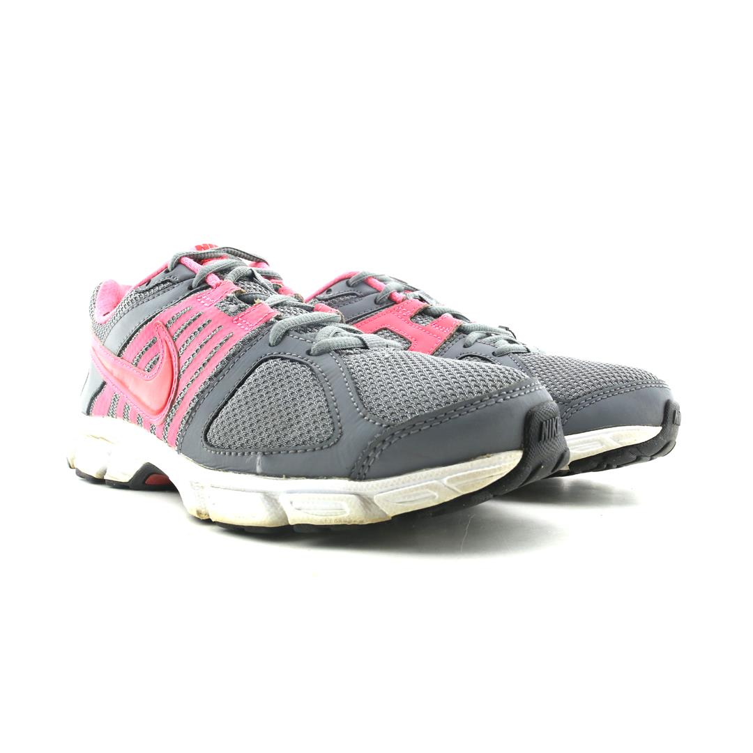 NIKE  DOWNSHIFTER 5
