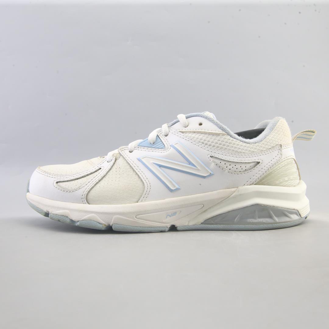 NEW BALANCE 857 V2